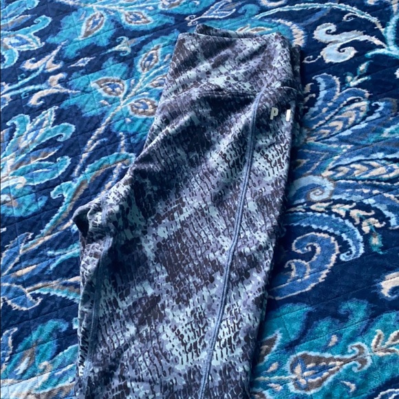 Pink leggings - Picture 2 of 2